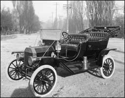 1910 Ford Model T. 