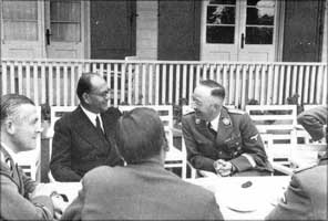 Bose and Heinrich Himmler having a