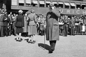 Churchill arriving in Zurich Station, 