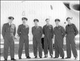 Crew of the Valiant bomber (l to r) Captain Hubbard, Bob Beeson, Ted Laraway, Eric Hood, Alan Washbrook and Bill Caple. 