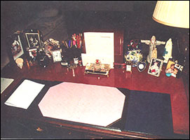 Diana's desk in Kensington Palace 