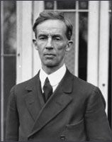 Erskine Childers (1870 - 1922)