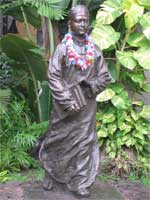 Statue of Sun Yat-sen as a schoolboy