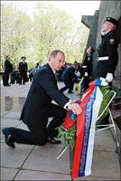 President Vladimir Putin laying wreaths 