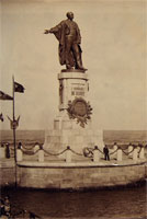A statue of de Lesseps once stood