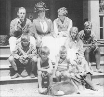Unhappy family photo from July 1920, after FDR's adultery was discovered.