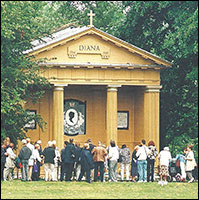 Visitors coming to see Diana's 
